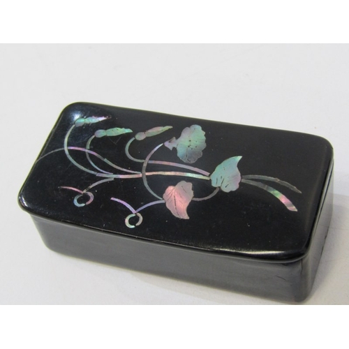 3 EBONISED SNUFF BOXES, 3 assorted snuff boxes, 1 with silver inlay, 2 ...