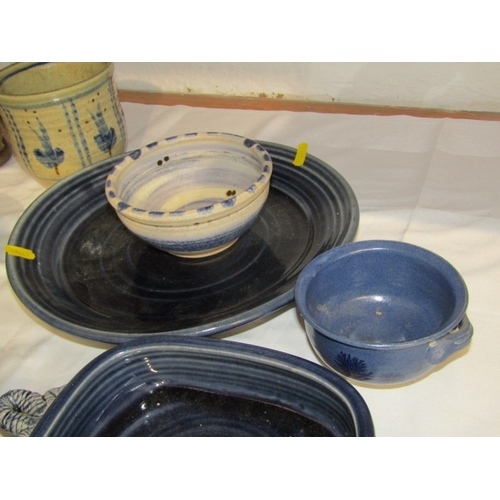 19 - STUDIO POTTERY, 12 pieces of various studio pottery, some bearing initials 'C.B.', including bowls, ... 