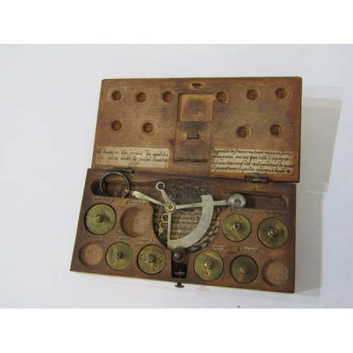 60 - ANTIQUE FRENCH COINWEIGHT SET, an interesting part set of French brass weights for weighing various ... 