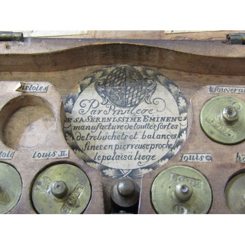 60 - ANTIQUE FRENCH COINWEIGHT SET, an interesting part set of French brass weights for weighing various ... 