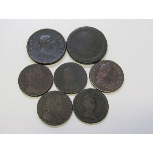 46 - 17th-19th Century copper collection in mixed grades: 1694 William & Mary halfpenny; 1699 William hal... 