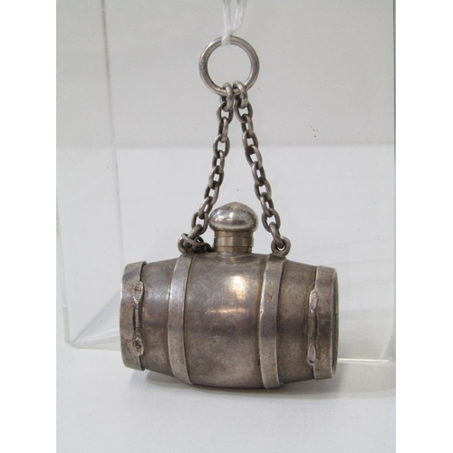 11 - SAMPSON MORDEN VINAIGRETTE, large silver novelty vinaigrette in the form of a barrel with central sc... 