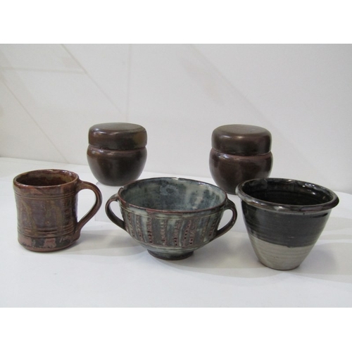 317 - MICHAEL CARDEW POTTERY, 5 pieces of Michael Cardrew pottery, all with personal seal marks, comprisin... 