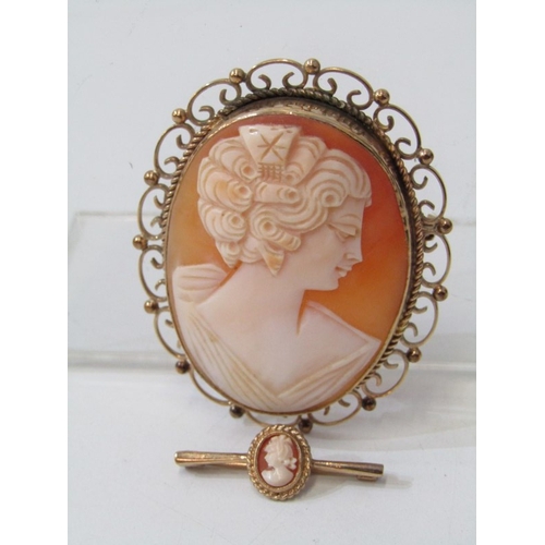 40 - CAMEO JEWELLERY, large oval cameo brooch set portrait of a lady, in a 9ct gold mount, 6cm diameter, ... 