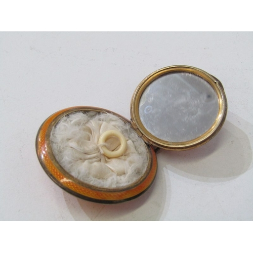 55 - VICTORIAN CAMEO BROOCH & ENAMEL COMPACT, cameo brooch, the central oval panel decorated the 3 Graces... 