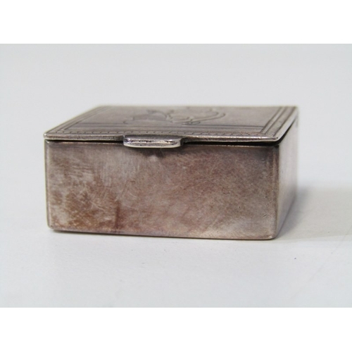 7 - NOVELTY GEORGIAN SILVER VINAIGRETTE, in the form of a miniature handbag with engraved decoration to ... 