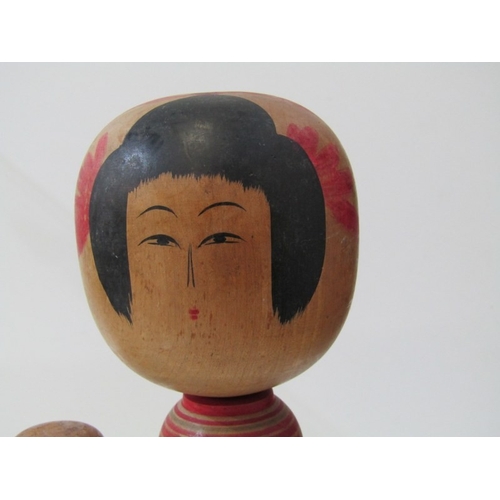 5 - KOKESHI WOODEN DOLLS, collection of 5 assorted Kokeshi doll figures, tallest 30cm, another in red fa... 