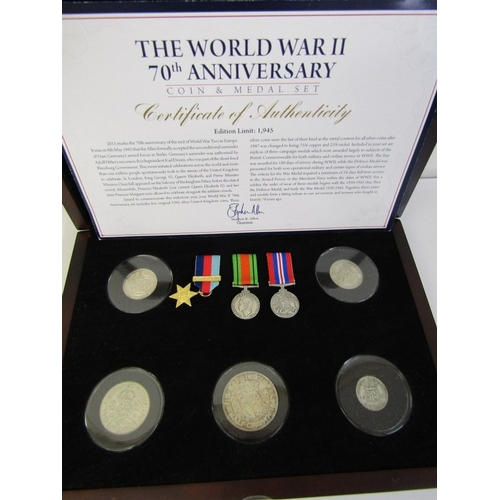 47 -  Silver 5-coin & medal set, ‘70th Anniversary World War II’ consisting of a 1945 capsuled silver hal... 
