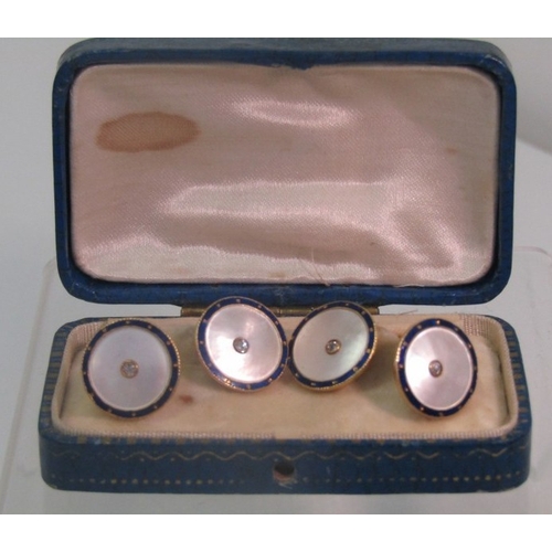 Lot 4         