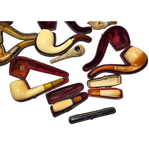 Collection of Thirteen Antique and Vintage Pipes and Cheroot Holders ...