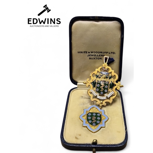 A Pair of Mayor's 9ct Gold Jewells, Mr and Mrs J.W. Wain Mayor and Mayoress of Buxton 1937-38. 24g Gross