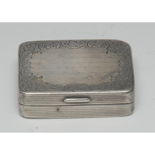 989 - A Continental silver rounded rectangular snuff box, the hinged cover engine turned and engraved with... 