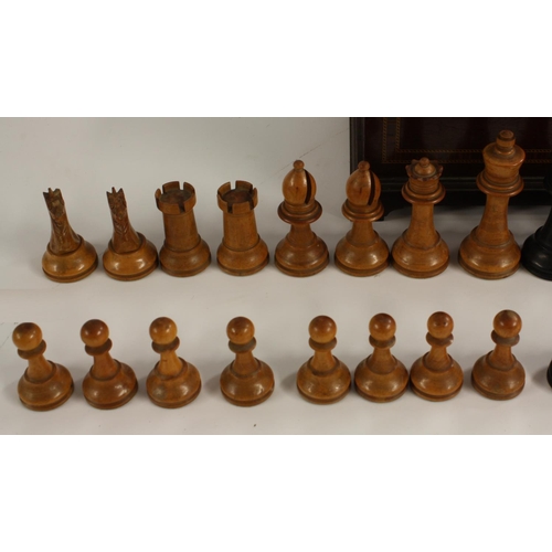 3250 - A Staunton variant pattern boxwood and ebonised weighted tournament size chess set, possibly by The ... 