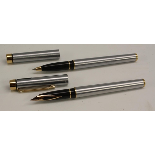 3604 - Pens - a Sheaffer fountain and ball point pen set, the fountain pen with 14ct nib, cased