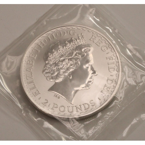 3449 - A collection of UK silver bullion 2 ounce coins: 1998 Britannia frosted proof in packet; 2015 £100 B... 