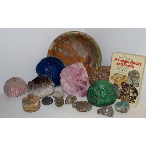 69 - Minerals & fossils - rose quartz, malachite, smoky quartz and gate specimens