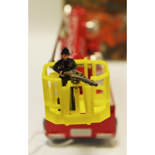 117 - Corgi 1127 Bedford Simon Snorkel Fire Engine - red, silver platforms, yellow plastic basket and inte... 