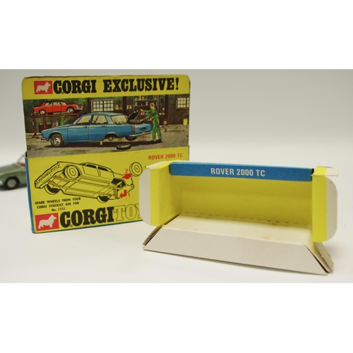 122 - Corgi 275 Rover 2000 TC - green body, brown interior, amber roof panel, chrome trim, Golden Jacks ta... 