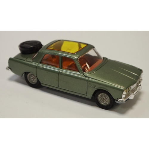 122 - Corgi 275 Rover 2000 TC - green body, brown interior, amber roof panel, chrome trim, Golden Jacks ta... 