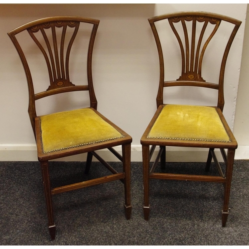 316 - A pair of Edwardian Sheraton Revival bedroom chairs, the splayed fan shaped splay inlaid with flower... 