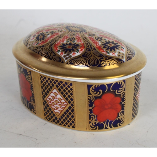 113 - A Royal Crown Derby 1128 pattern oval trinket box