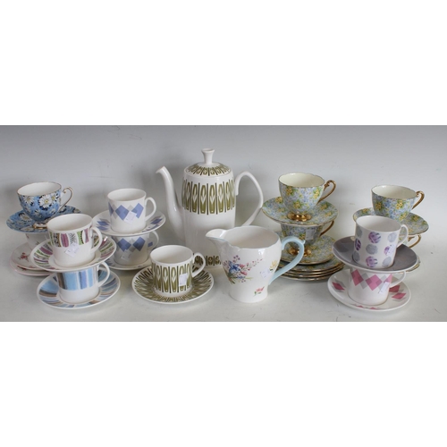 126 - Ceramics - a set of four Shelley Primrose Chintz pattern cups, saucers and side plates; a Shelley Ap... 