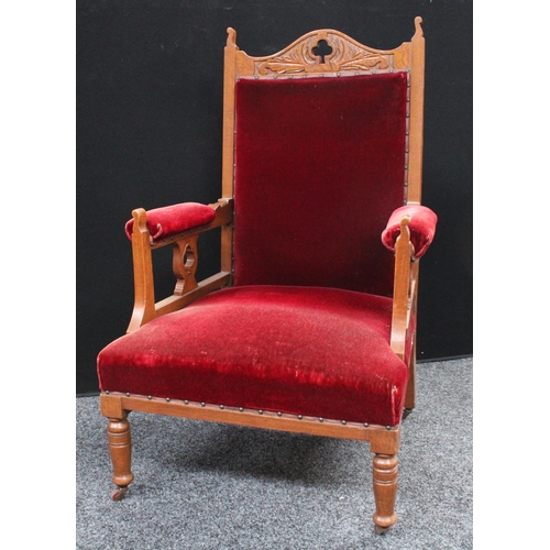 203 - An Arts and Crafts oak drawing room suite, comprising a chaise, four side chairs and a pair of armch... 
