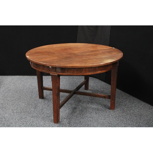 215 - An early-mid 20th century extending dining table, opening to 189.5cm; a set of eight conforming side... 