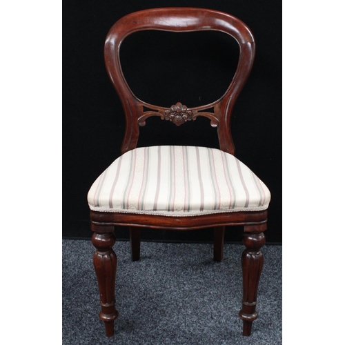 217 - A set of six Victorian style balloon back dining chairs (6)