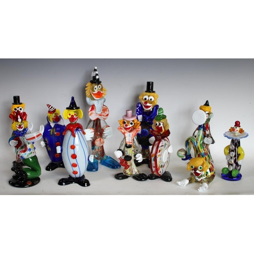 236 - A quantity of Murano glass clowns