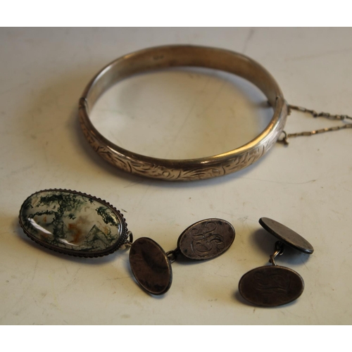 580 - A silver bangle; agate and silver brooch; pair of silver cufflinks