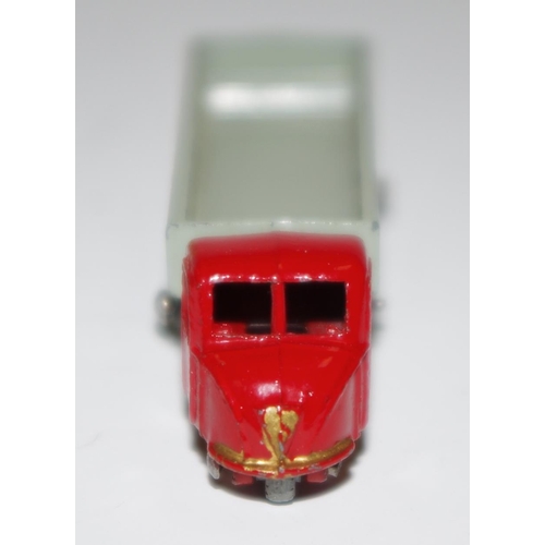 15 - Matchbox Regular Wheels 10a Scammell Scarab Mechanical Horse & Trailer - red tractor unit with gold ... 