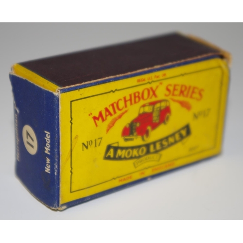 19 - Matchbox Regular Wheels 17c Austin Metropolitan ''Taxi'' - maroon, grey base and interior with tan f... 