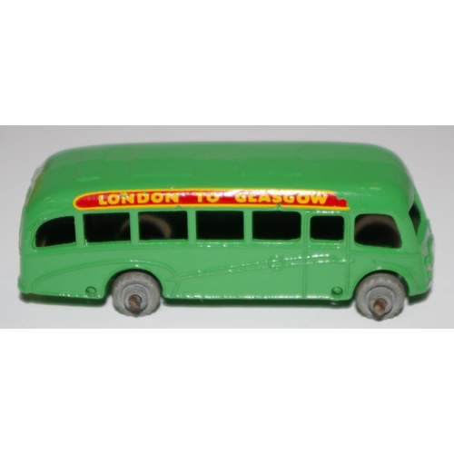 24 - Matchbox Regular Wheels 21a Bedford Duple Luxury Coach ''London to Glasgow'' - green, silver trim, m... 