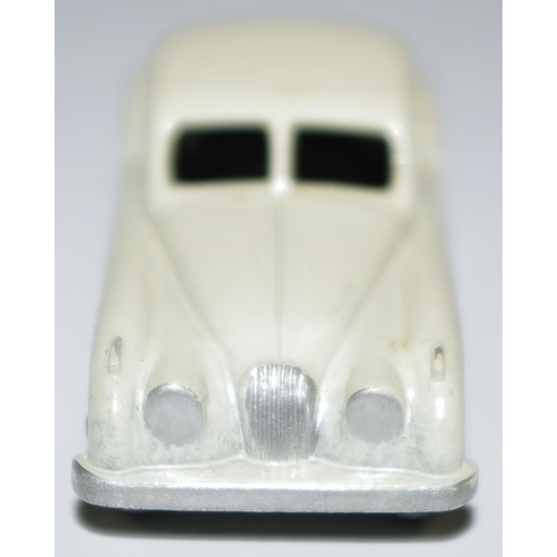 31 - Matchbox Regular Wheels 32a Jaguar XK140 Coupe - off white body, silver trim, metal wheels with crim... 