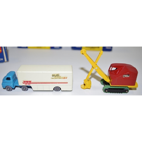 4 - A Matchbox Regular Wheels Major Pack No.1 Caterpillar DW20, yellow & blue card box; another unboxed;... 