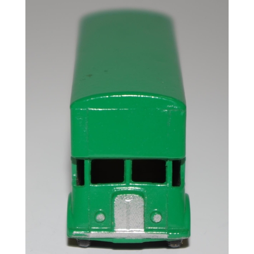 43 - Matchbox Regular Wheels 46b Guy ''Pickfords'' Removal Van - 3-line decal, green, silver trim, knobbl... 