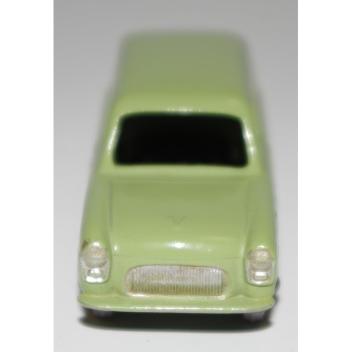 58 - Matchbox Regular Wheels 59a Ford Thames ''Singer'' Van - Stanndard Code 2 pale green, silver trim, k... 