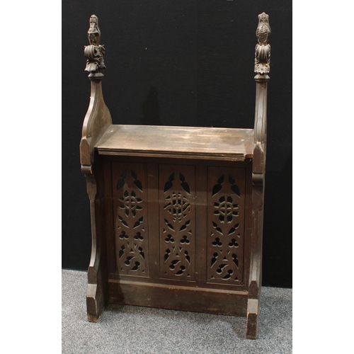 204 - Architectural Salvage - an ecclesiastical Gothic Revival oak lecturn/pulpit, shaped end supports cre... 