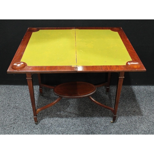 207 - An Edwardian satinwood crossbanded mahogany rectangular card table, folding top enclosing an inset b... 