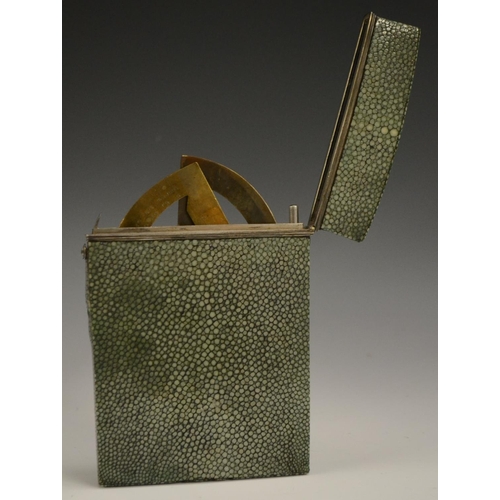 3092 - A George III shagreen tapered rectangular draughtsman's etui case, hinged cover now enclosing protra... 