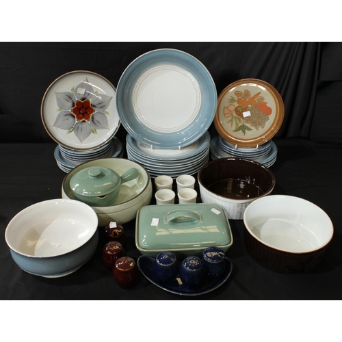 250 - Ceramics - Denby an other stoneware to include dinner plates, serving bowls, cruets etc