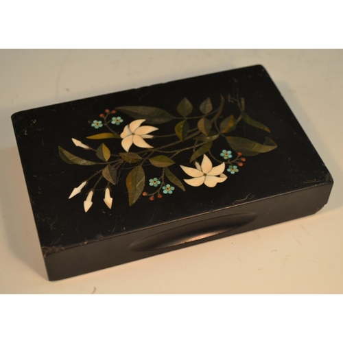 1335 - A 19th century Derbyshire Ashford marble rectangular desk weight, inlaid with a spray of lilies, 14c... 