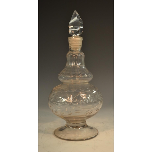 224 - An unusual early 19th century minaret decanter, cut and faceted reservoir, neck and shoulder, leaf-s... 