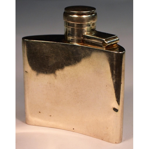 715 - A George V silver curved rectangular hip flask, hinged bayonet cover, 8cm long, Birmingham 1924