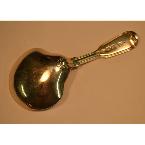 824 - A William IV silver Fiddle and Thread pattern caddy spoon, 9.5cm long, Joseph & Albert Savory, Londo... 