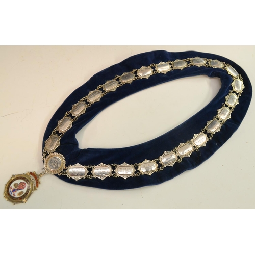 903 - Hostelry - Regalia, jewel and collar of the President of the National Union of Club Stewards and hot... 