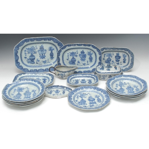 269 - A part 18th century Chinese porcelain blue and white service, comprising five graduated canted recta... 