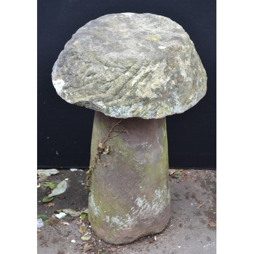 1299 - A 19th century  Derbyshire gritstone staddle stone, circular top, 78cm high