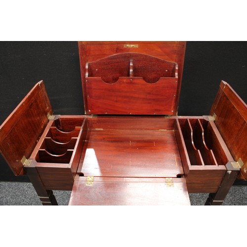 80 - An Edwardian mahogany writing desk, hinged section to centre, c.1905